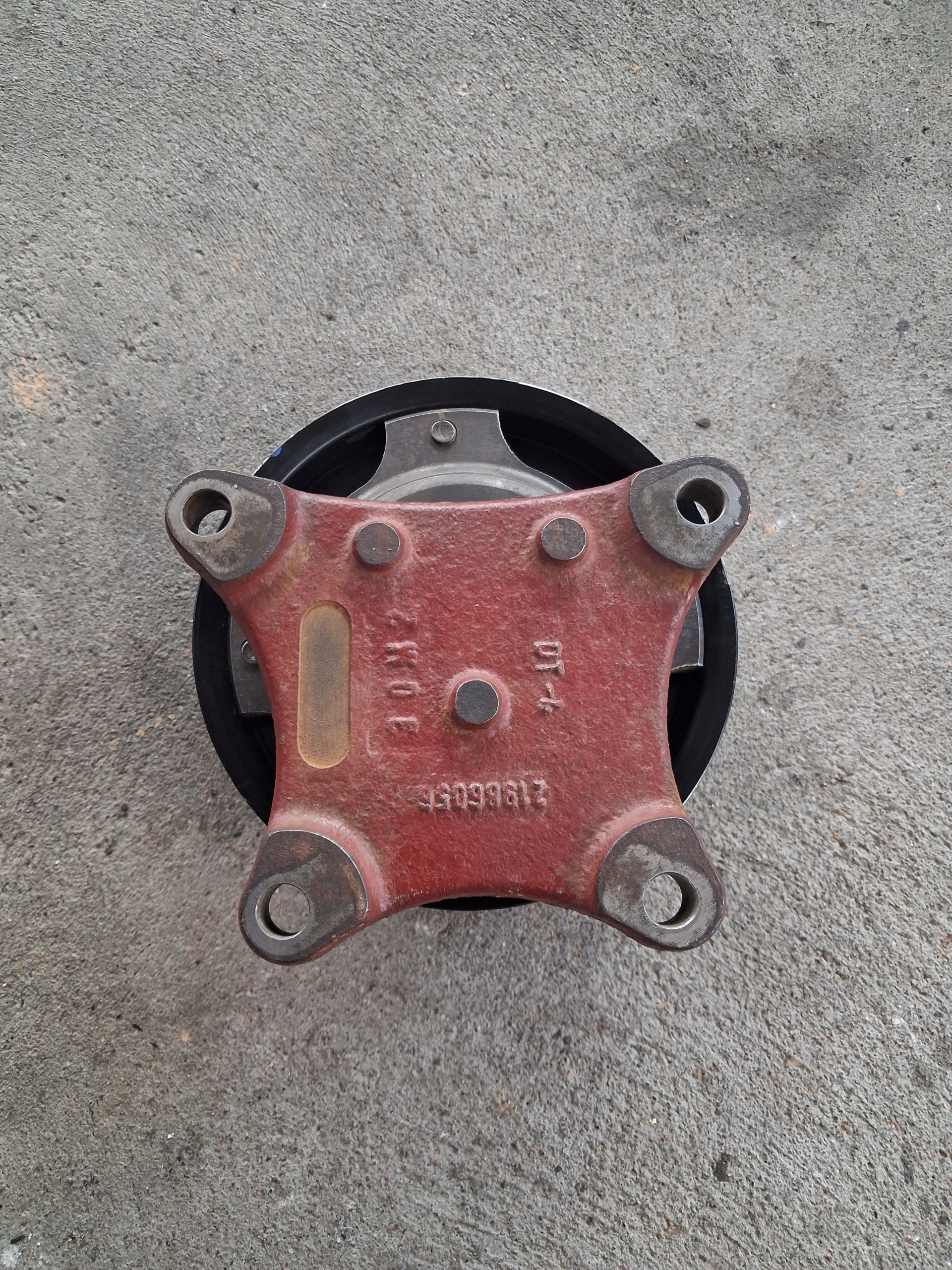 Base acionamento cubo ventilador visco RENAULT T EVO TURBO COMPOUND