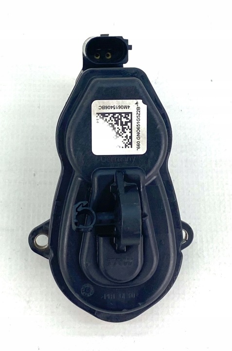 Jarrusatulan moottori takana AUDI A8 Q7 Q8 RS6 RS7 BENTLEY BENTAYGA 4M0998281