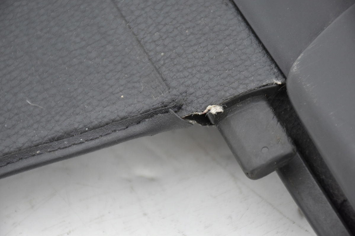 Bagagerulle VW Passat B6 Kombi 3C9867871 image 9