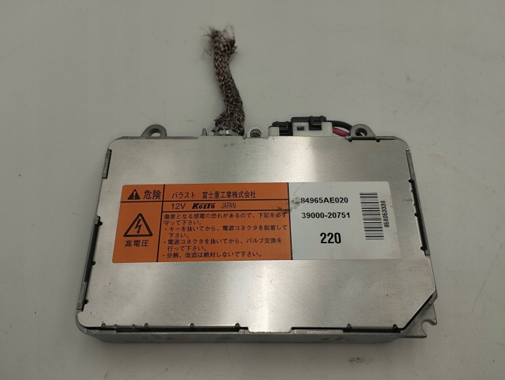 Subaru Legacy Xenon-valojen ohjain 84965AE020