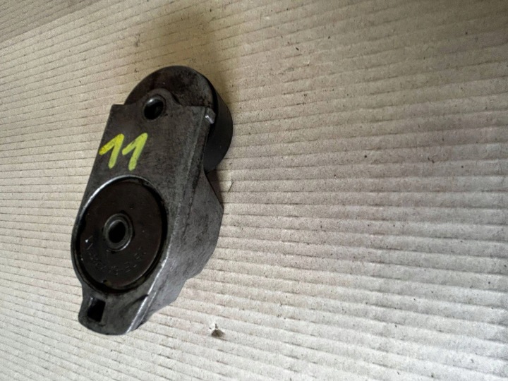 Ford Mondeo Mk III 2004 Spannrolle Keilrippenriemen