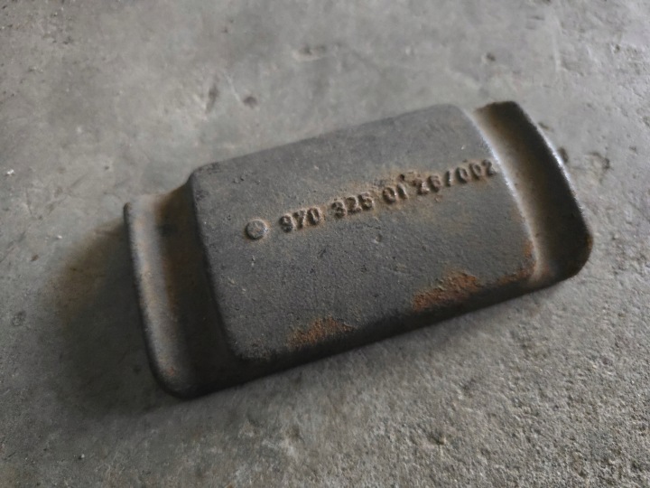 ATEGO 3 MP3 PLAQUETTE DE SUPPORT DE RESSORT ARRIÈRE 9703250126