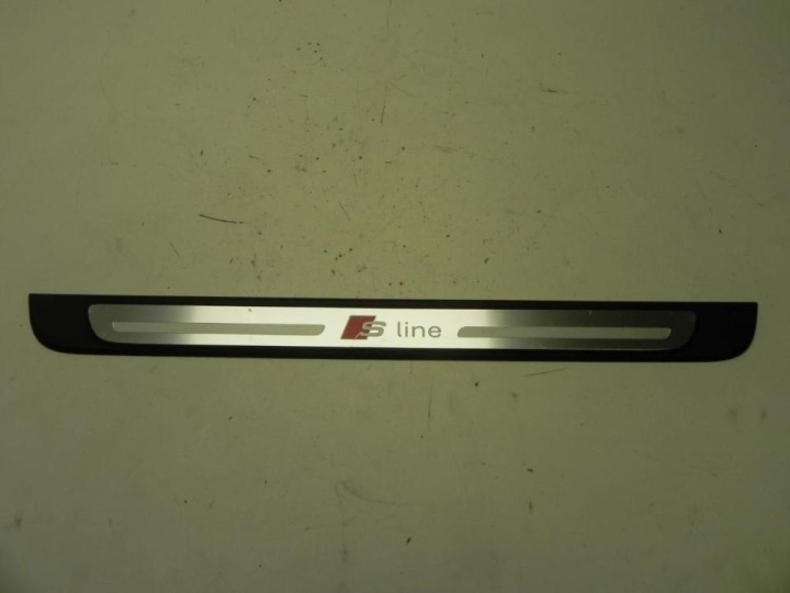 Seuil de porte intérieur Audi A3 2015 avant gauche 8V4853491A