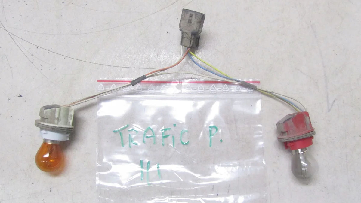 Renault Trafic Vivaro III Rear Lamp Wiring 002/172