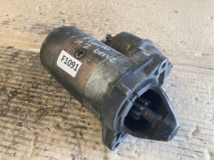 FIAT PUNTO 2 II 1.2 Startmotor 63102007 C132 0.9kW 12V