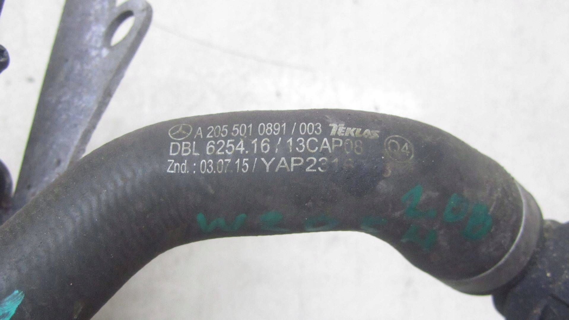 MERCEDES C-KLASSE W205 2.0H WASSERVENTIL A0005003040 image 3