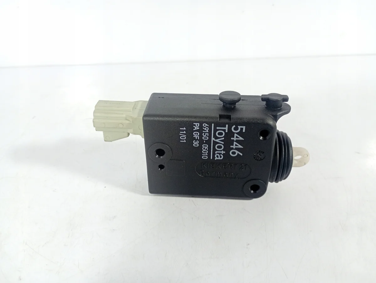 Actuador Cierre Central Toyota Avensis T22 97-03