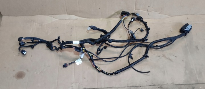 Moottorin johtosarja Dodge Ram ProMaster EV E-Ducato 68586141AA