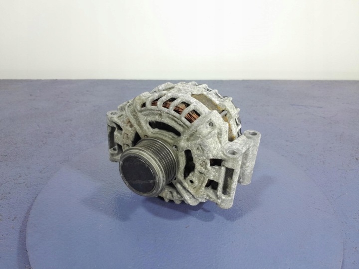 Alternator Volkswagen OE 06K903024A