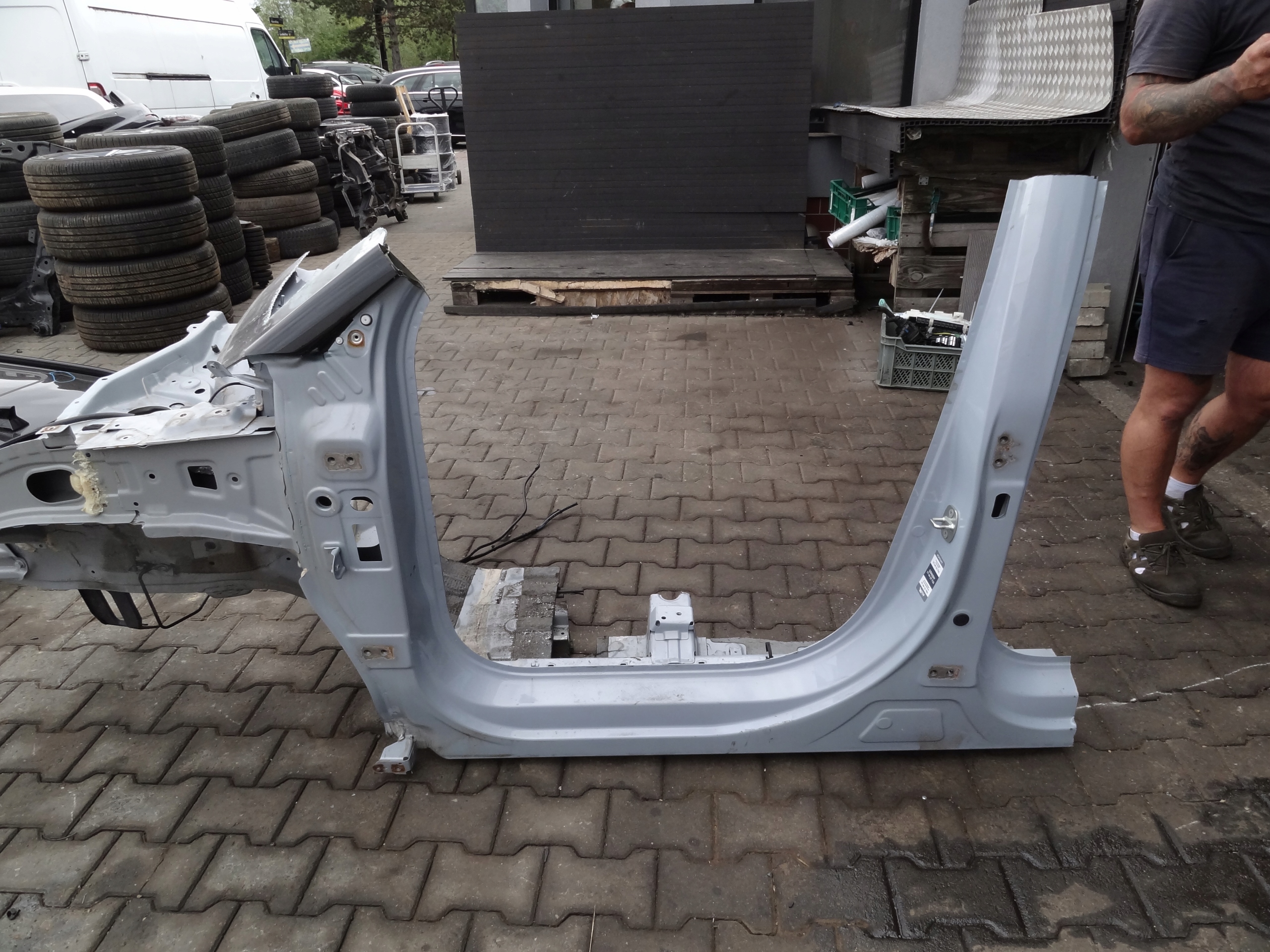 BAIC BEIJING 5 V 2024 Montant de porte gauche aile d'origine image 3