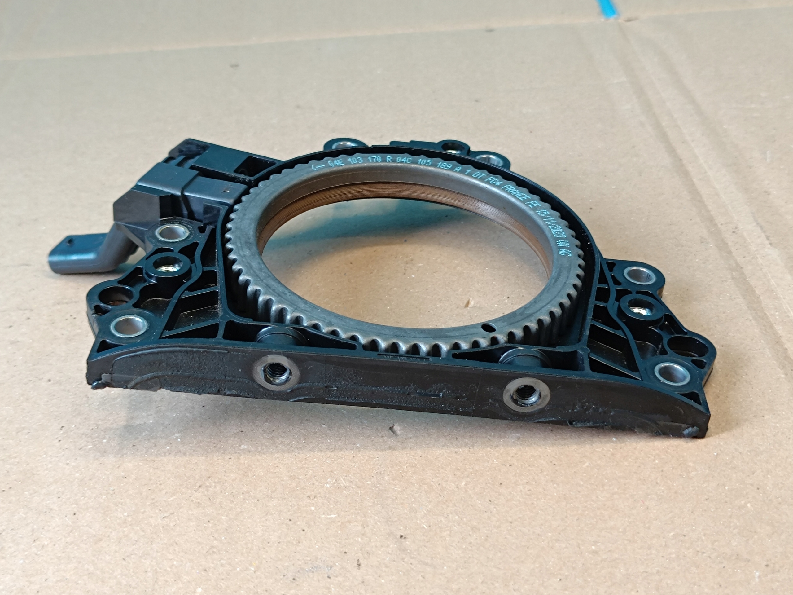 AUDI Q3 F3 SPORTBACK 1.4 TFSIe DGEA 24R Kurbelwellensensor-Dichtung 04E103170R image 3