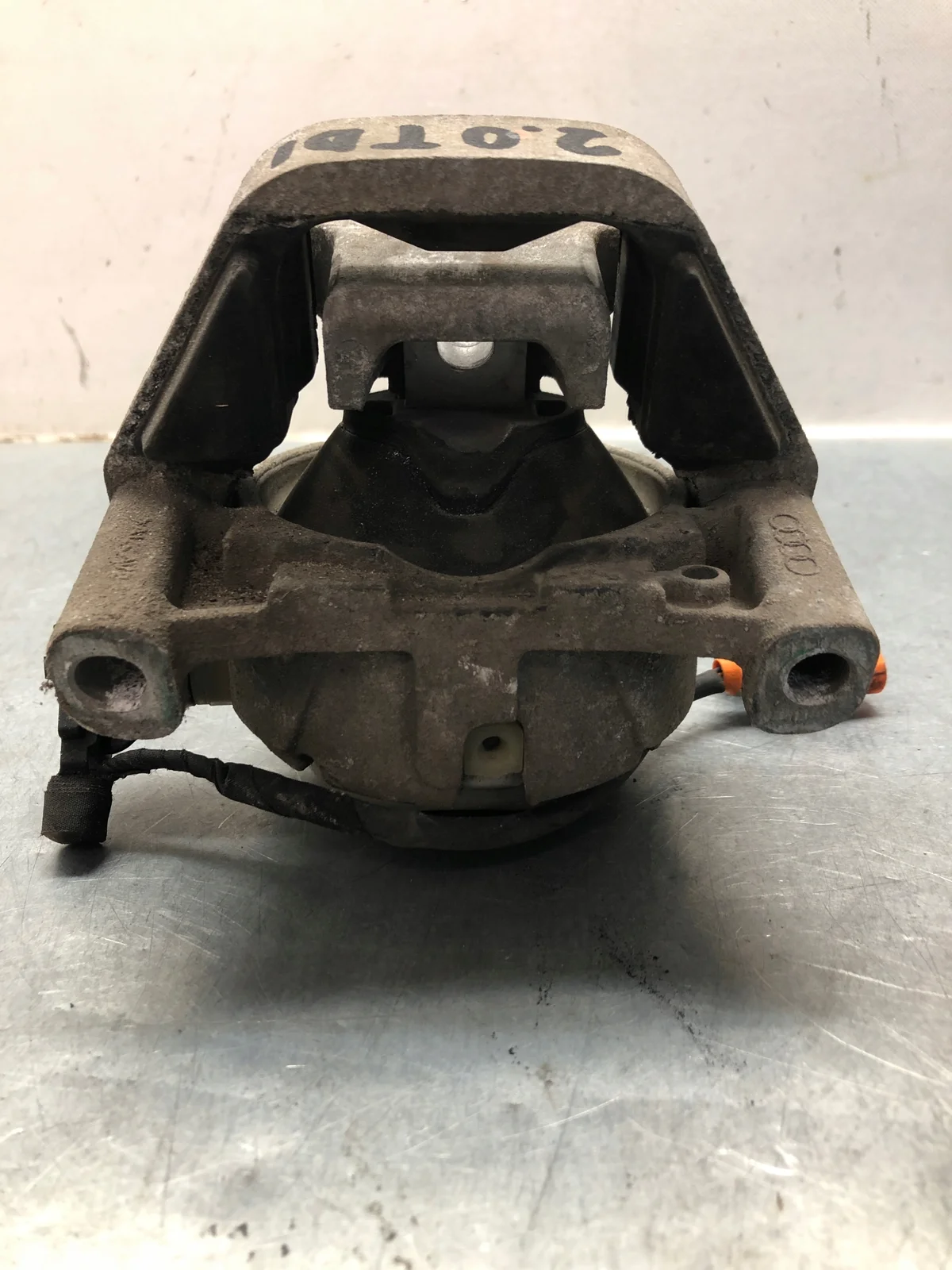 Audi 4G0199381 Supporto Motore Usato image 3