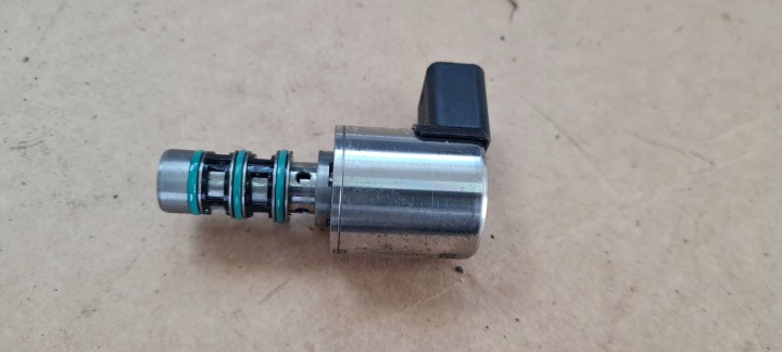 A4 B9 8W Vaihteiston öljynpaineventtiili S-Tronic 0CK325076D A5 8W Q5 A6