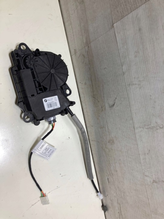 BMW X1 F48 F49 2018 Heckklappenmotor Schließer Schloss