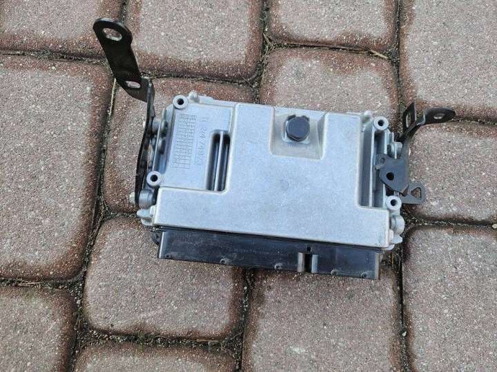 Moottorin ohjainmoduuli 1.0i VVTi Manuaali Toyota Aygo X 89661-0H620