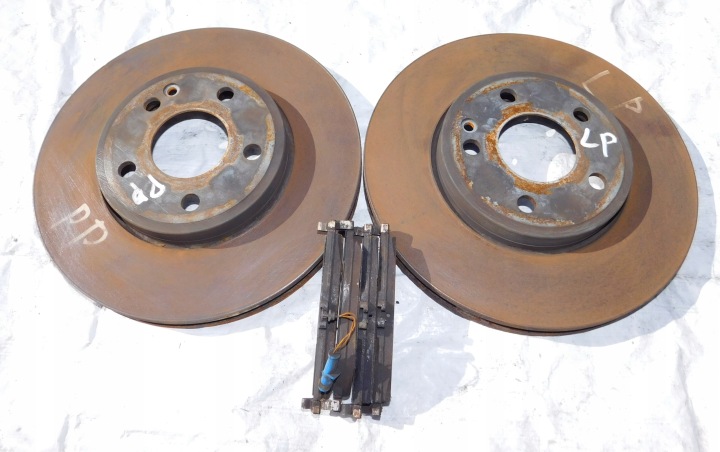 W246 LIFT 1.5 2.2 CDI Disques et plaquettes avant origine 295mm A2464212412
