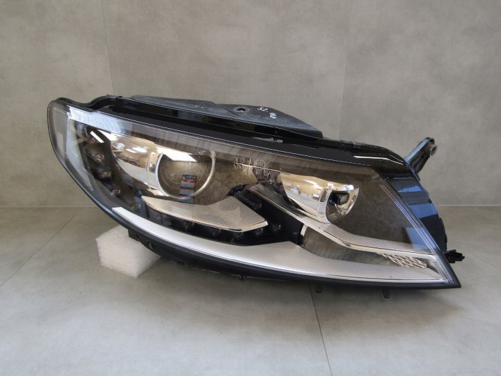 Etulokki VW Passat CC LIFT Xenon Kääntyvä 12-16 RH 3C8941752F