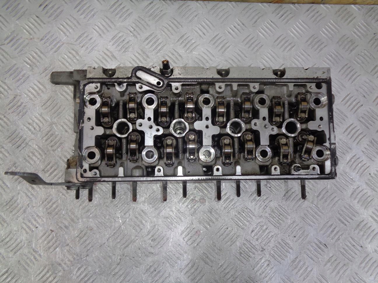 VW Golf 7 VII 1.6 TDI -moottorin kansi DGTE 04L103373E 04L103064F