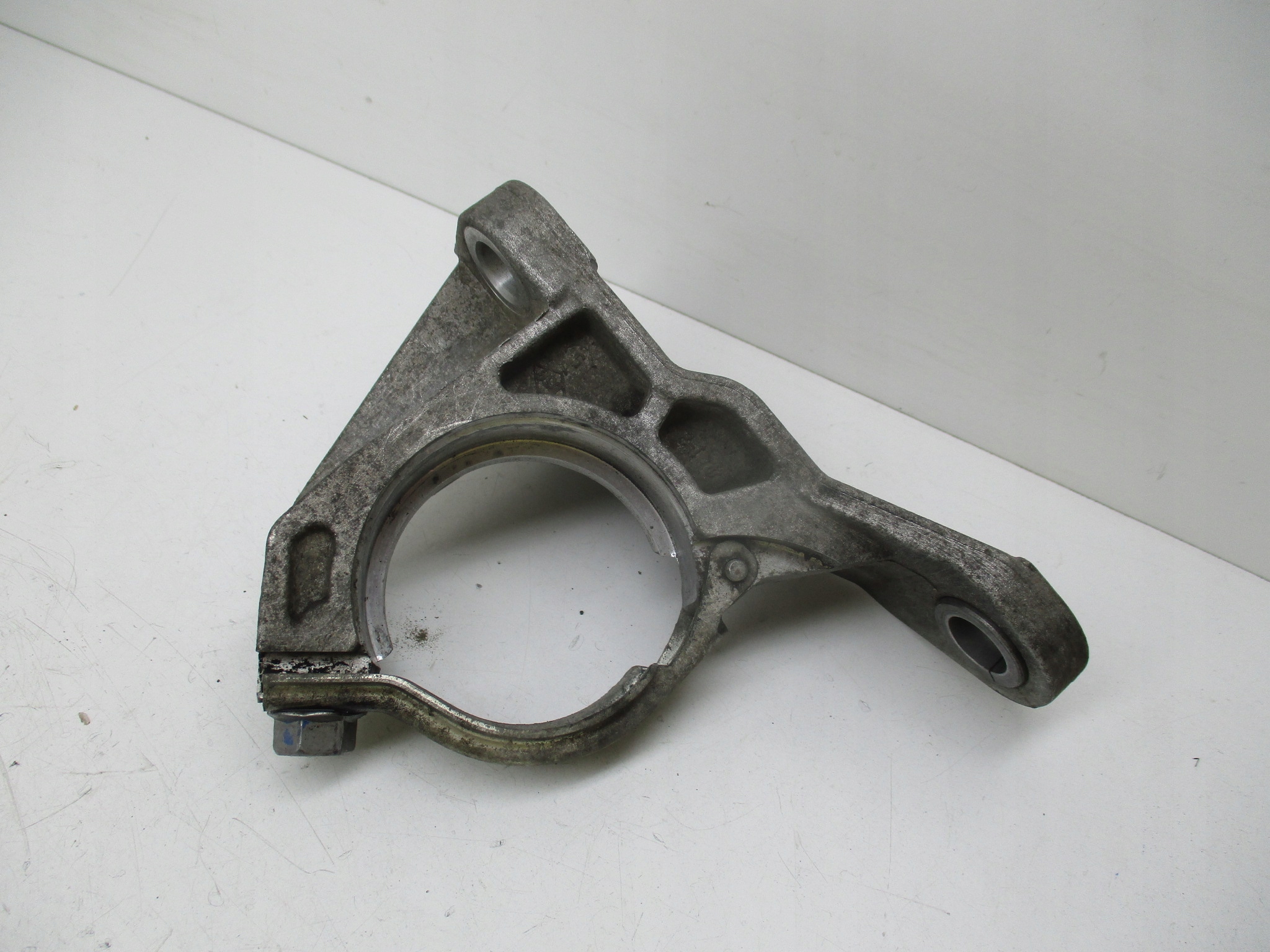Laguna 3 07-13 1.5 dci akselin tuki 8200371715