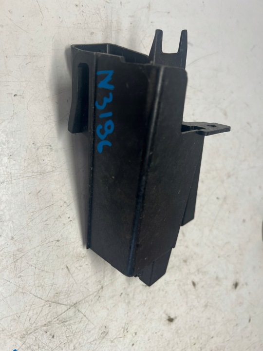BMW G14 G15 G16 Uchwyt Mocowanie nawigacji MGU Headunit Deski rozdzielczej