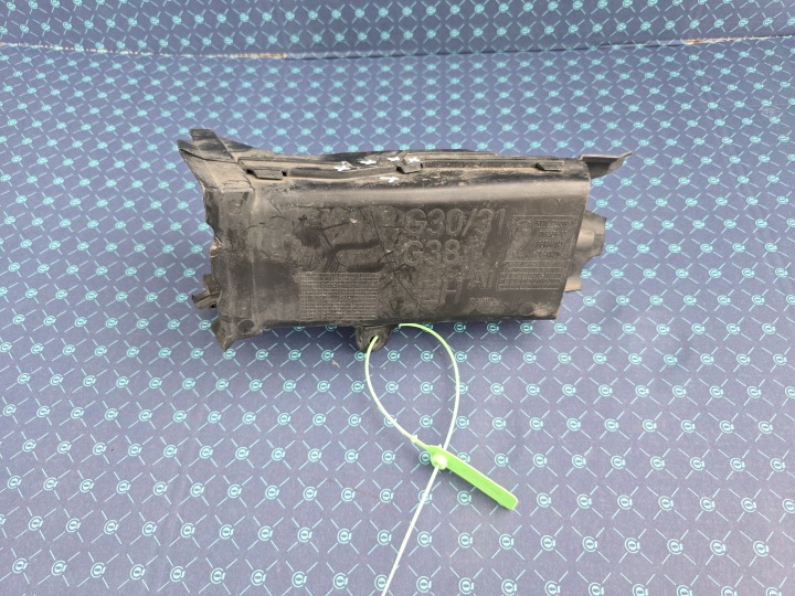 Vänster luftintag BMW 5 G30 G31 7383851