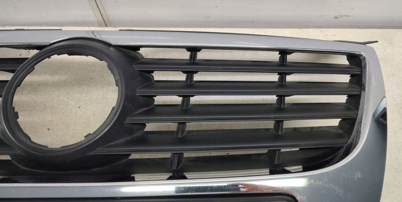 VW Passat B6 Grill Aträff 3C0853651 image 7