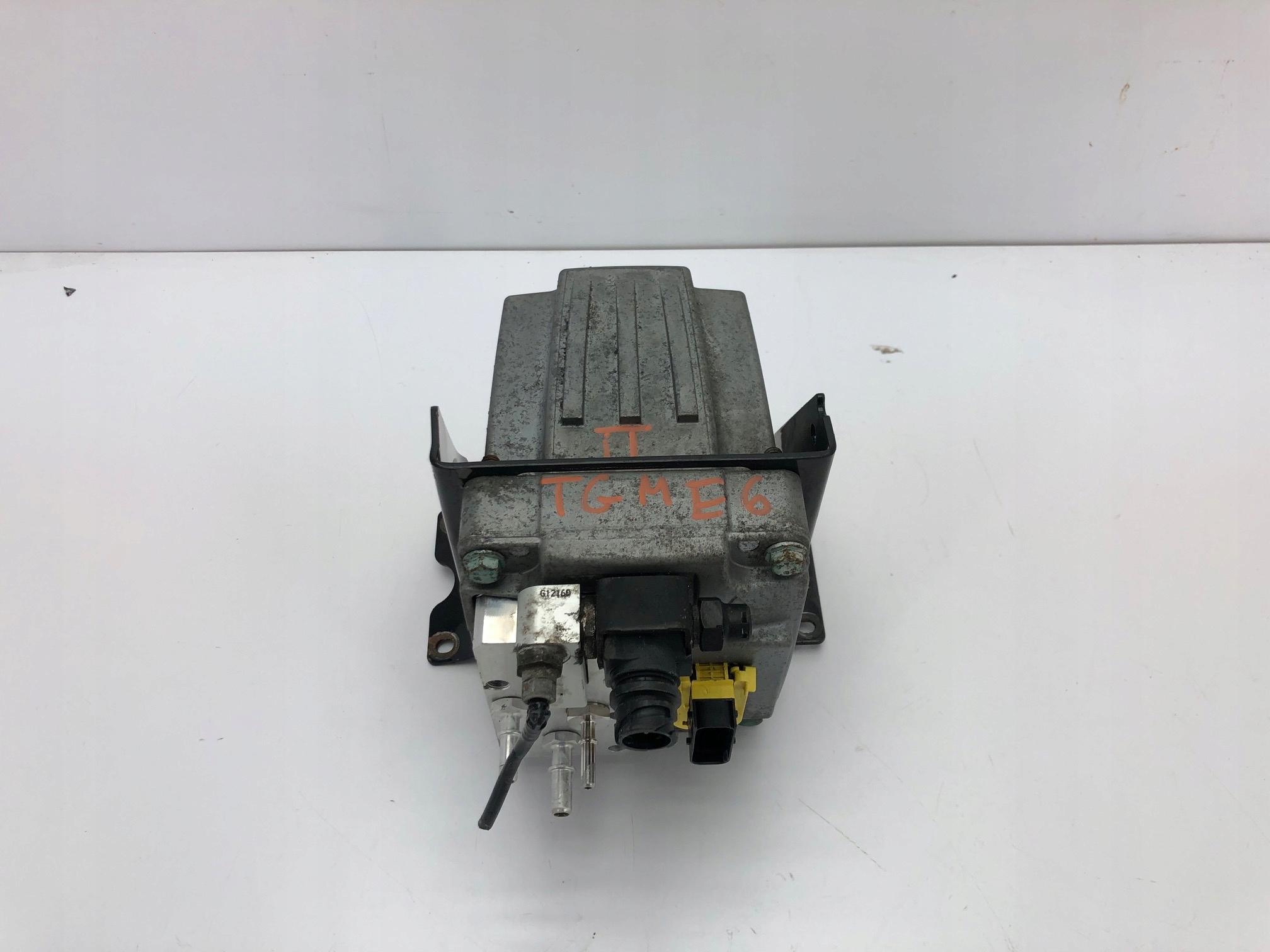 MAN TGM TGL TGX TGS EURO 6 ADBLUE pompmodule 81154036138 image 2