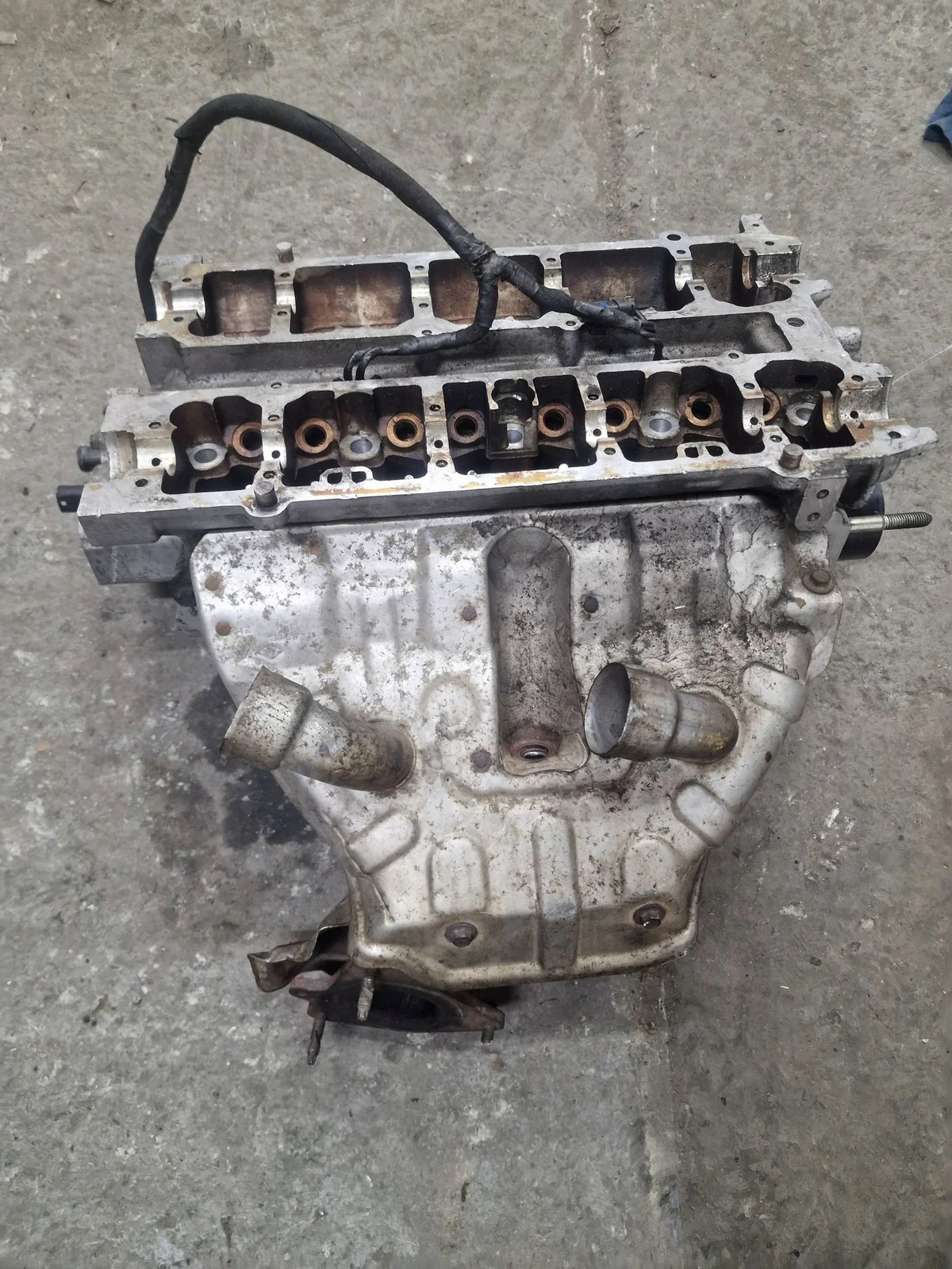 Renault 8200157259 Culata Motor Usada