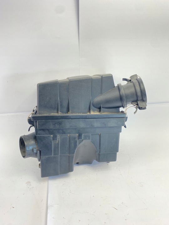 Luftfilterhus Mercedes W124 E220 220E 220CE 220TE 1110940102