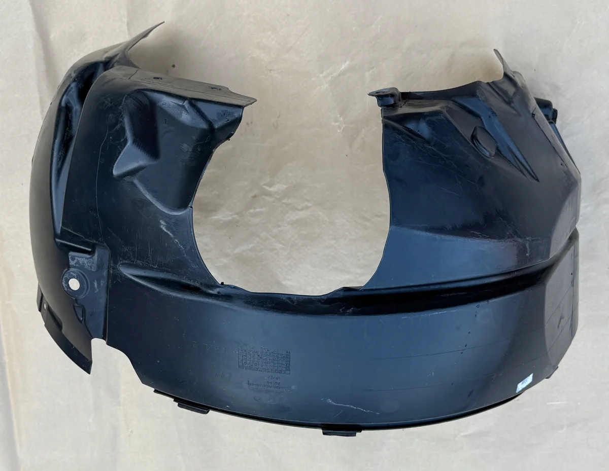Ford Fiesta 2008-2012 etulokasuoja vasen image 5