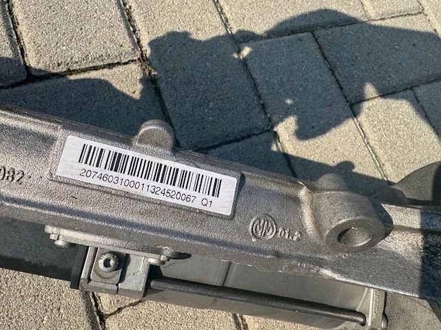 Mercedes E 207 204 A 2074603100 Caixa de direção usada image 3