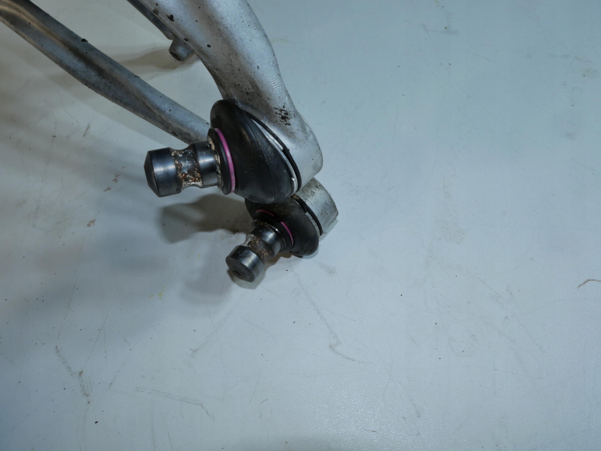 AUDI A4 B8 Front Shock Absorber 8K0413 L image 5