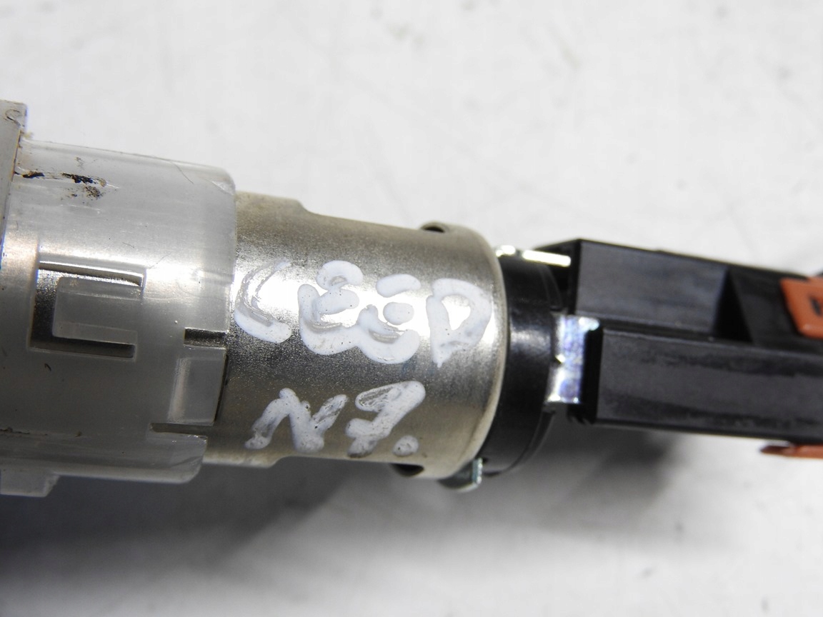 Kia Ceed I Lift SW 09-12 Tomada isqueiro image 5
