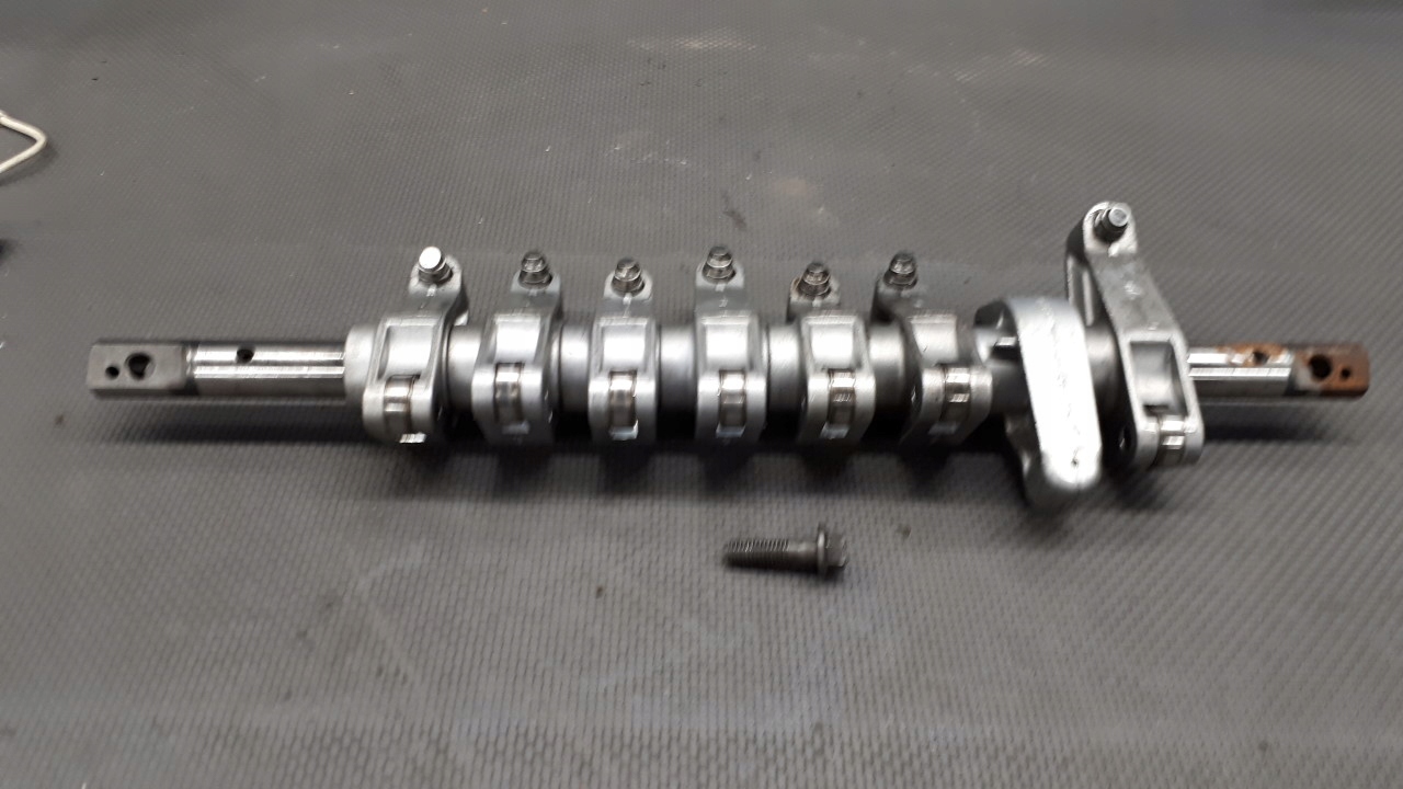 xs706k528a1c leviers arbre poussoirs ford mondeo mk3 2.0tdci image 3
