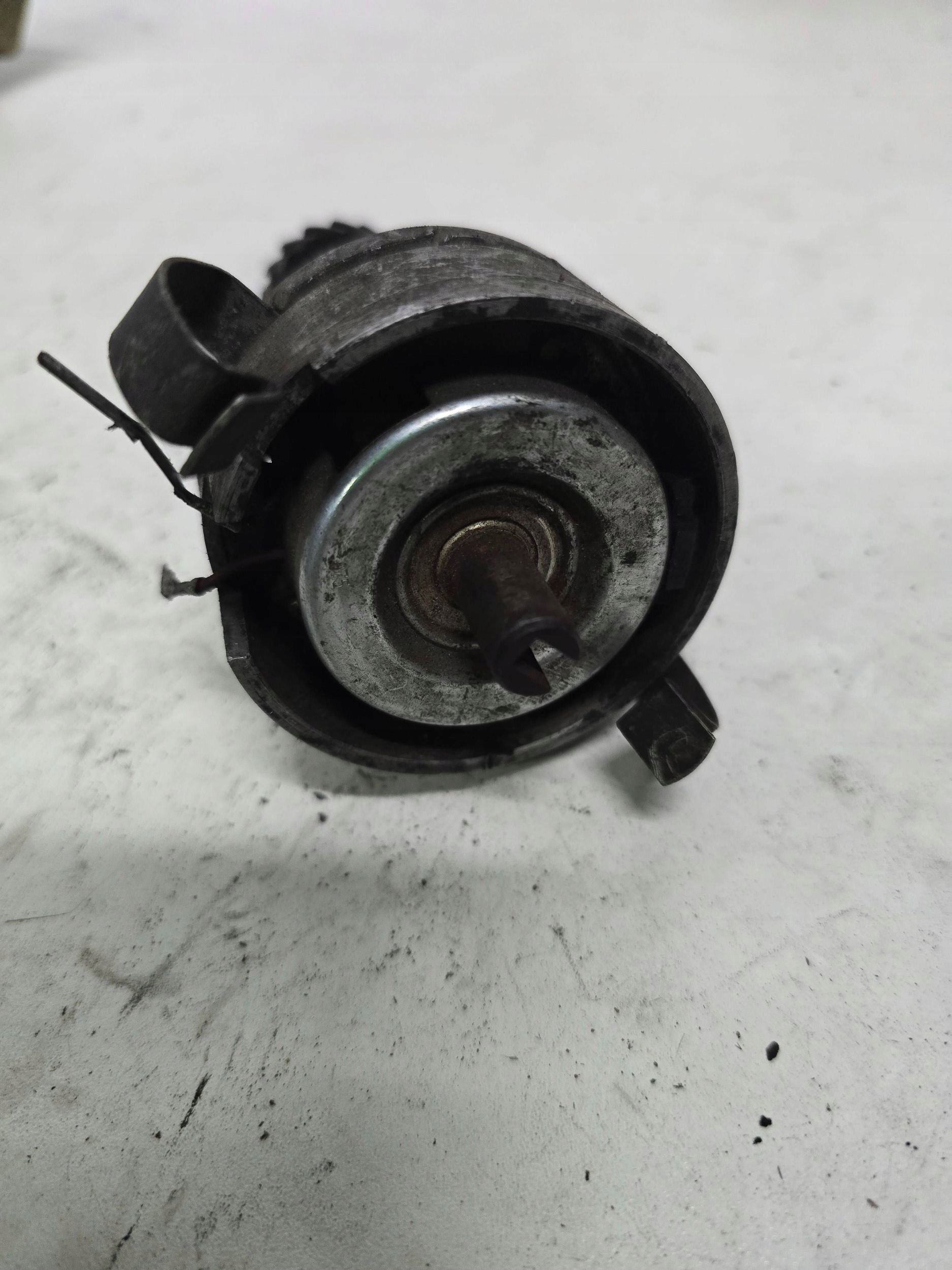 Allumeur VW Golf II 1988 026905205S image 4