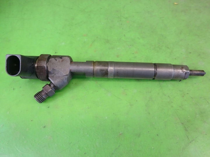 Ruiskutin MERCEDES W163 ML 4,0cdi 03r 0986435044 A6280700487