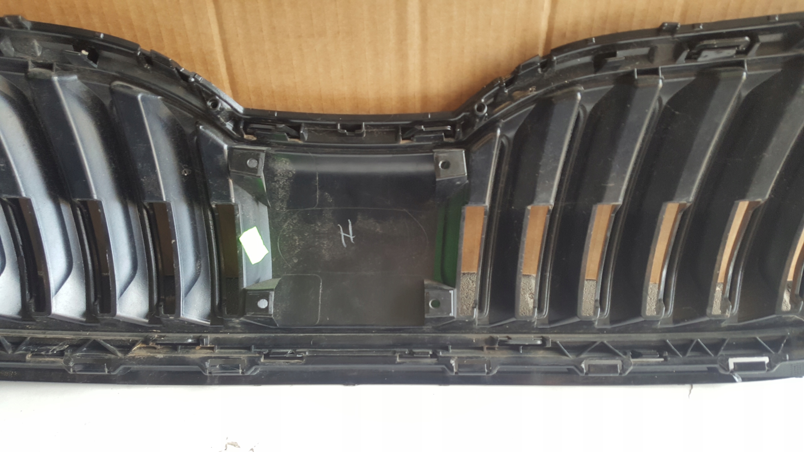 Skoda OE 5E0853653C calandre Octavia III image 7