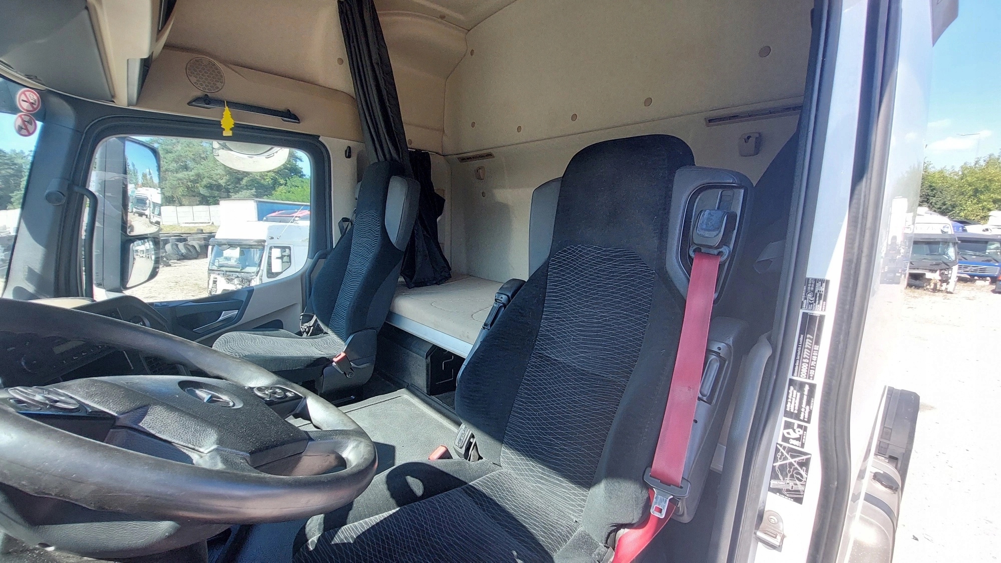 MERCEDES ACTROS MP4 KABINE KPL STREAM SPACE SCHMAL 2,30 image 6