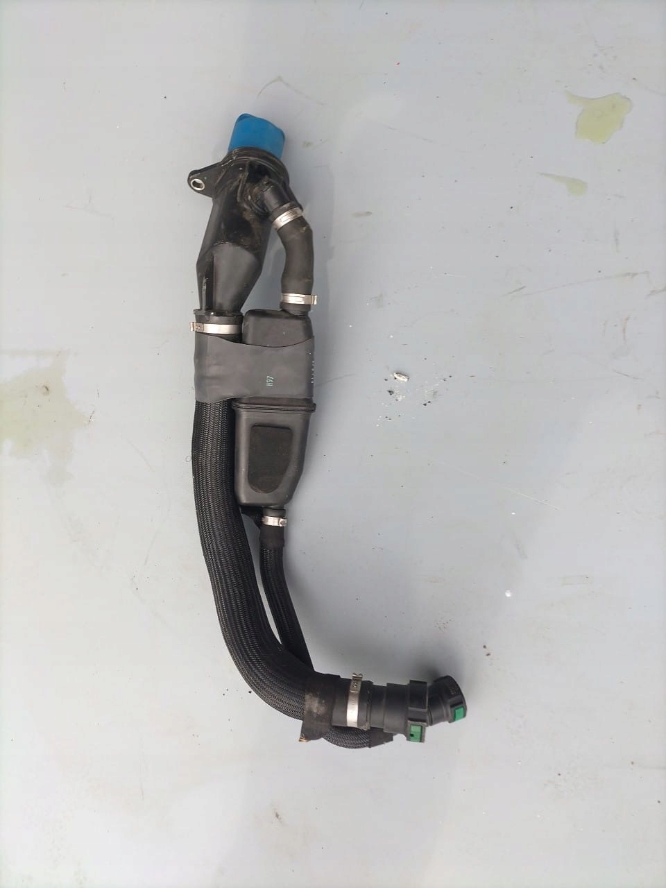 VW T6 2.0TDI AdBlue-säiliö image 2