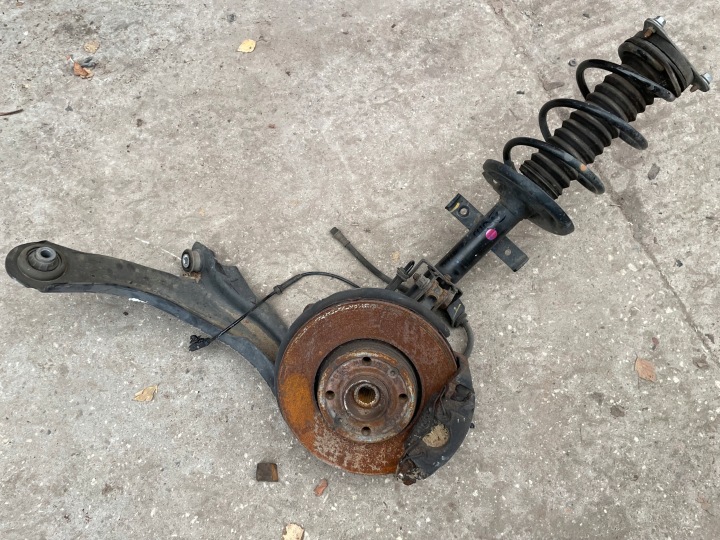 Shock Absorber Strut Right Front Renault Clio IV 543022511R