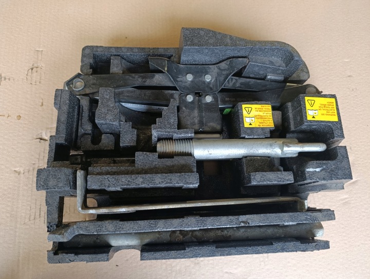 RENAULT MASTER III 3 KORJAUSSARJA STYROFOAM 8200729741D