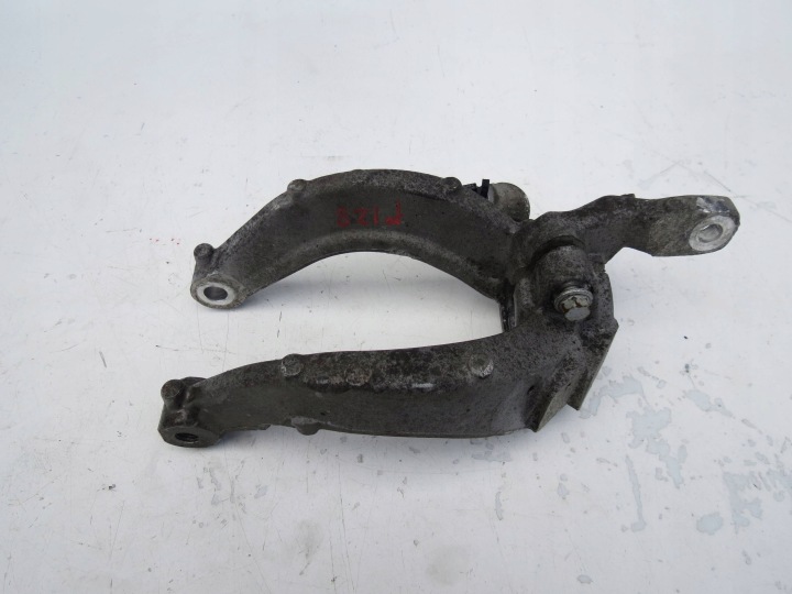 Iskunvaimentimen kiinnike Volvo S90 II 2.0 D 190hv 2016-2021 31653168