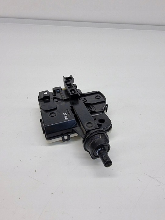 Toyota RAV 4 (XA50) 2020 Heckklappenschloss Stellmotor ESP18108