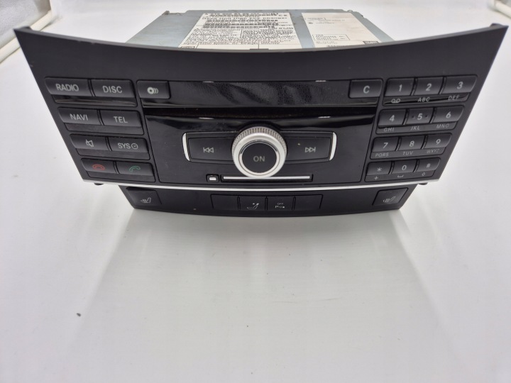Radio CD-soitin navigointi 2129008409 Mercedes W212