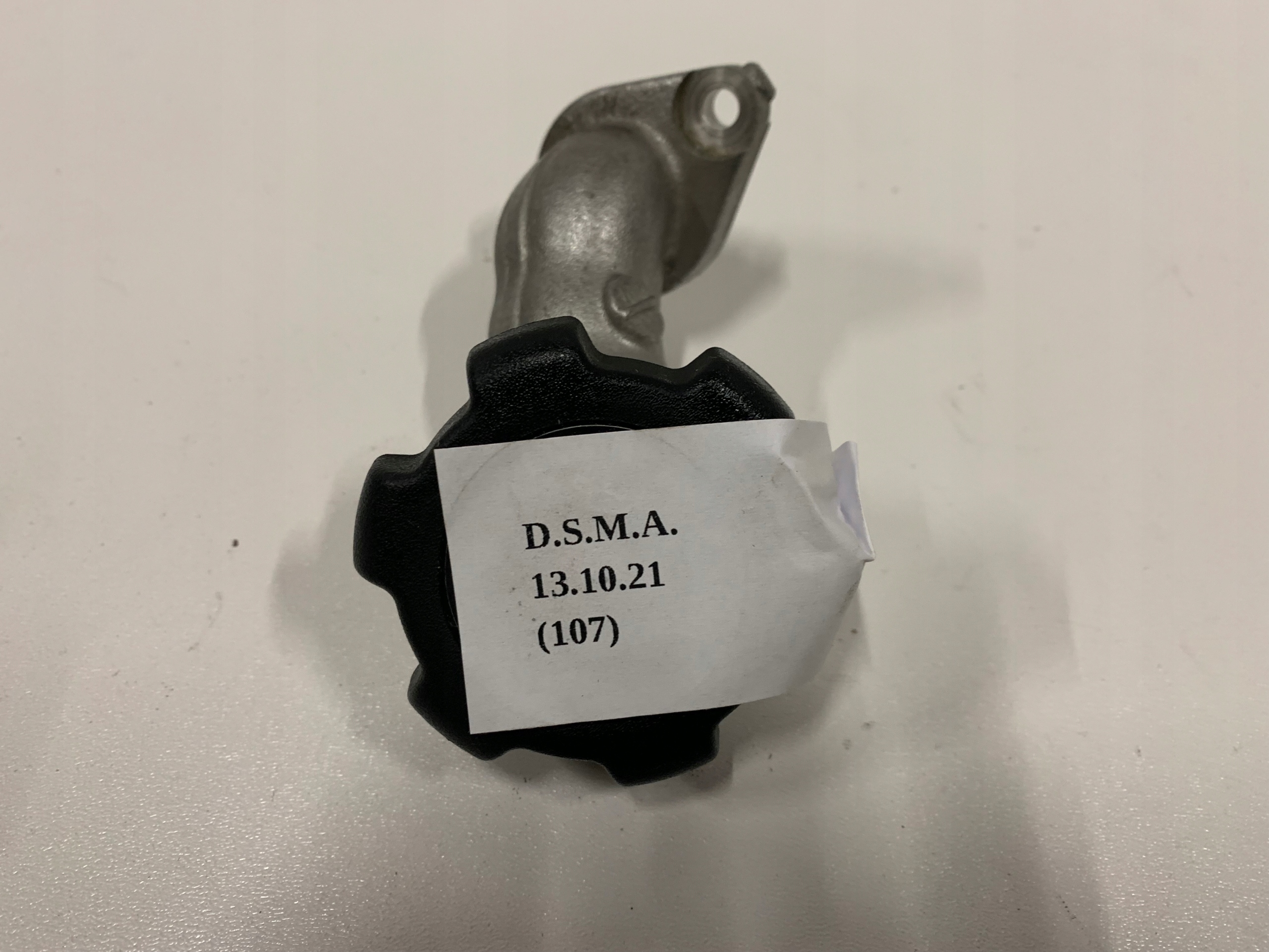 Nissan GTR R35 Öleinfülldeckel 3.8 V6 OEM NGTR35KWO image 4