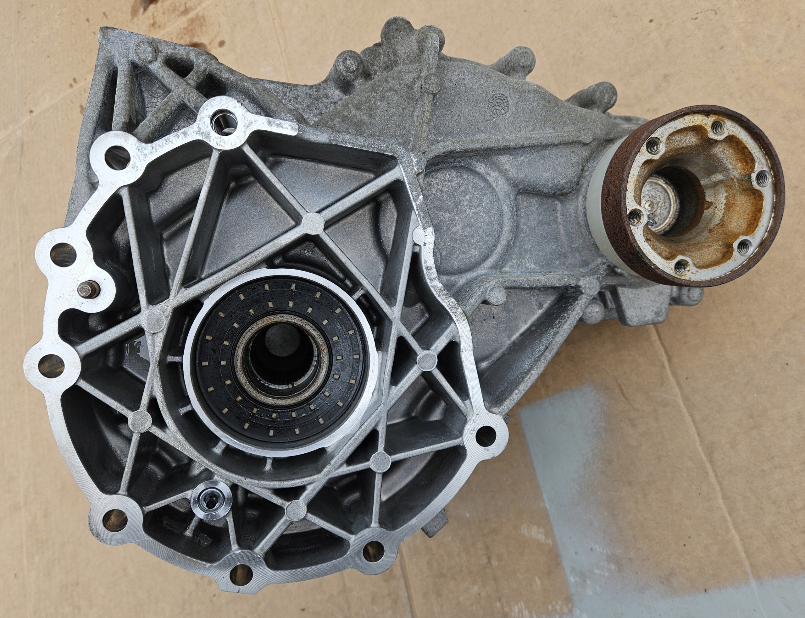 Differentieel reducteur versnellingsbak Maserati Levante Ghibli III 670154135 image 7
