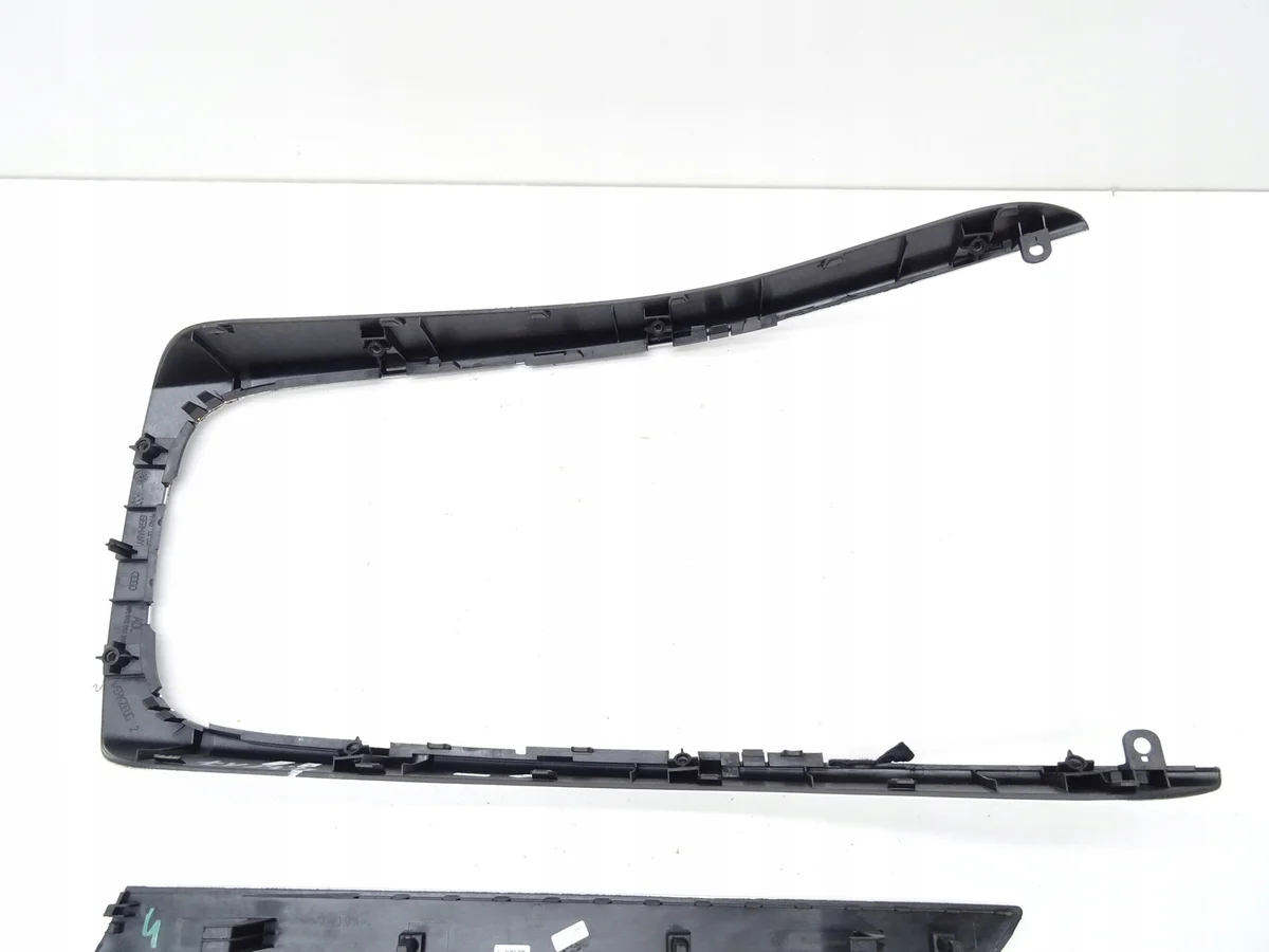 Audi A4 B8 Lift deurpaneel sierlijst image 9