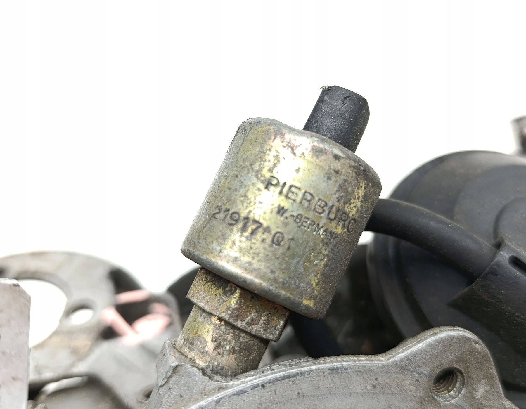 Kaasutin OEM 051129015A VW Golf II 1.3:lle