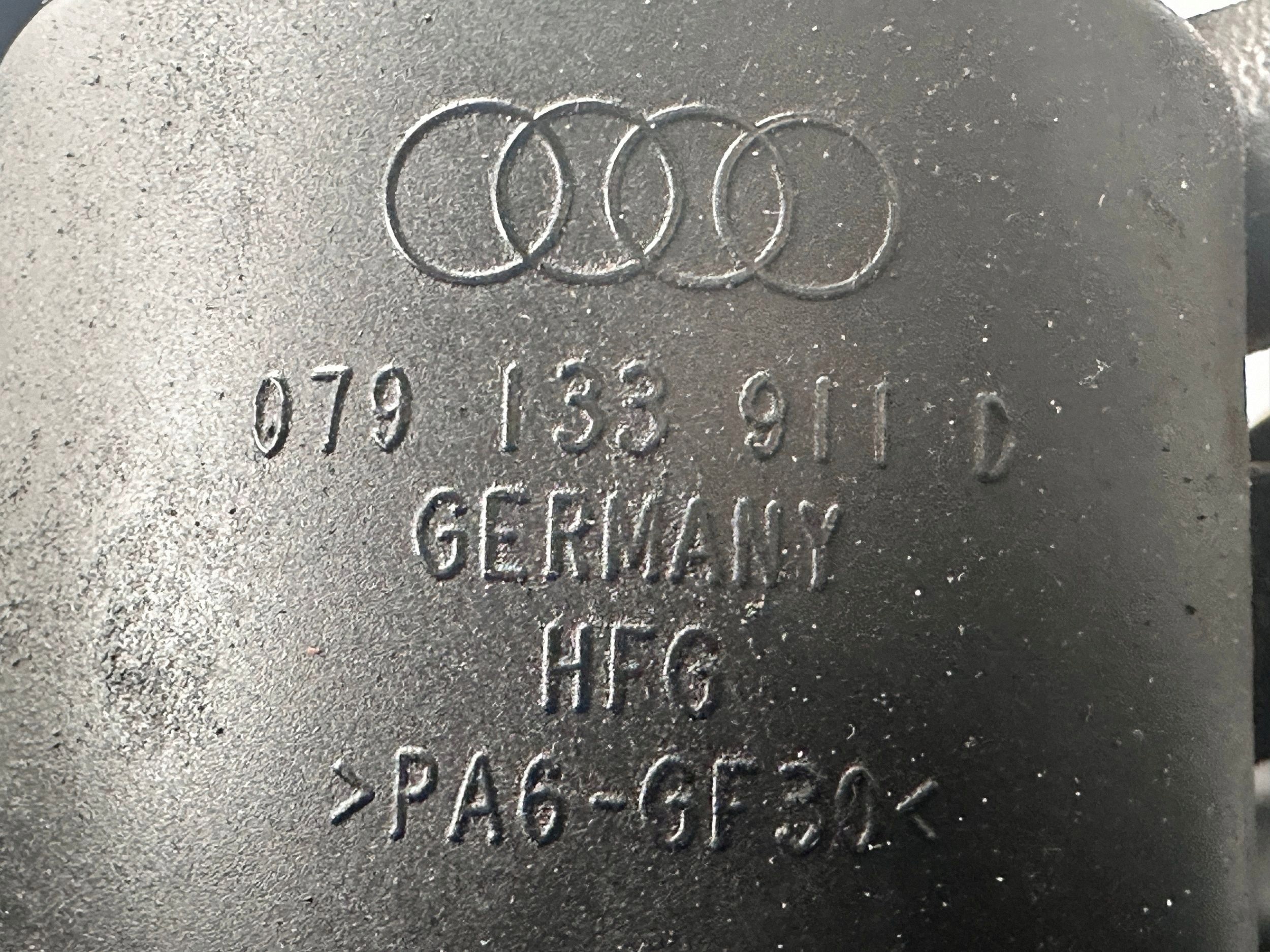 Bomba de aire secundario Audi A8 D4 OEM 079133911D