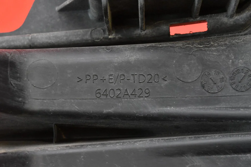 Stoßstangengitter Mitte Schwarz Fiat Fullback image 7